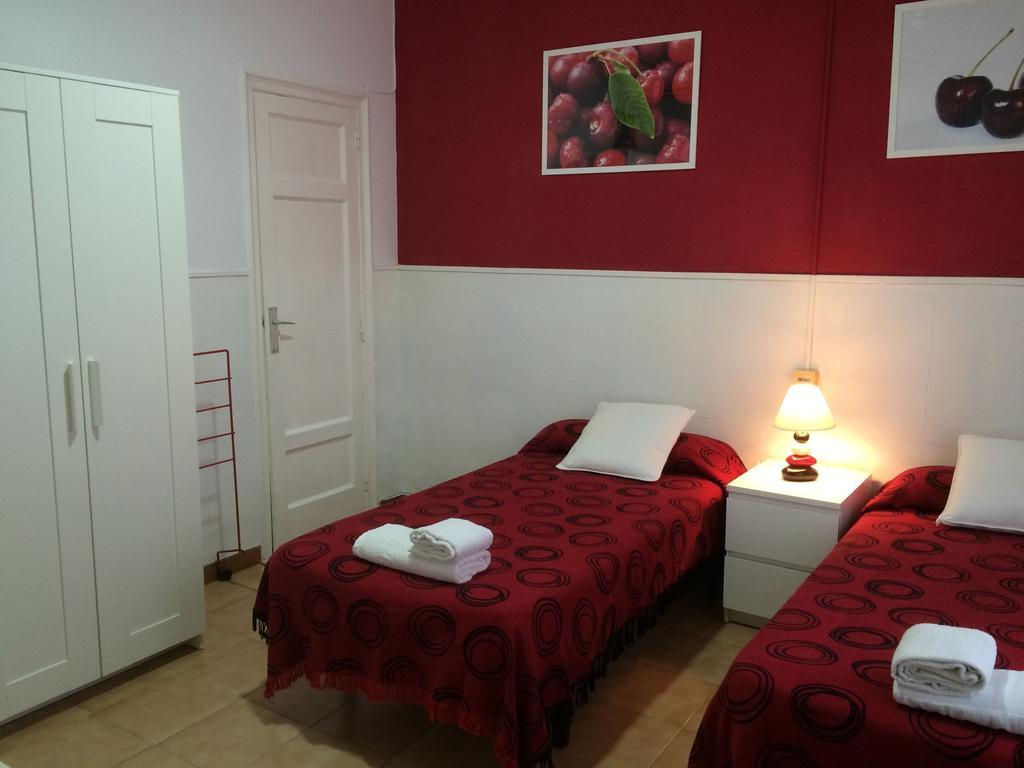 Hostal Valls Barcelona Phòng bức ảnh