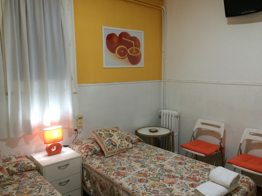 Hostal Valls Barcelona Phòng bức ảnh